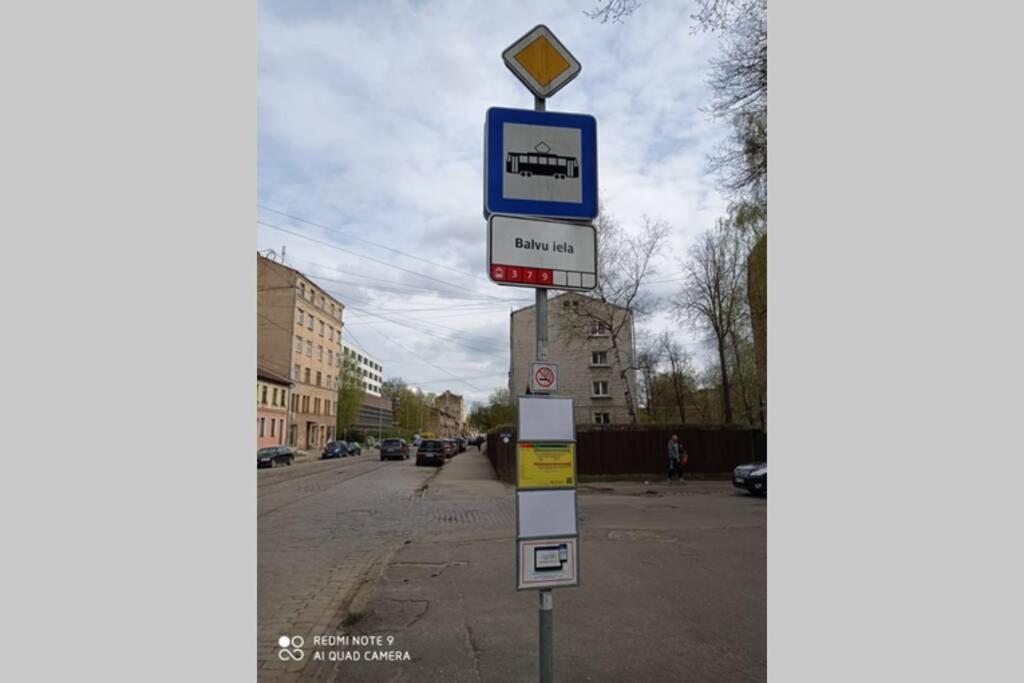 Latgales139 6 Can Stay Park In Front Of The House Free Parking Behind The Fence Self Check In Out Riga Exterior photo